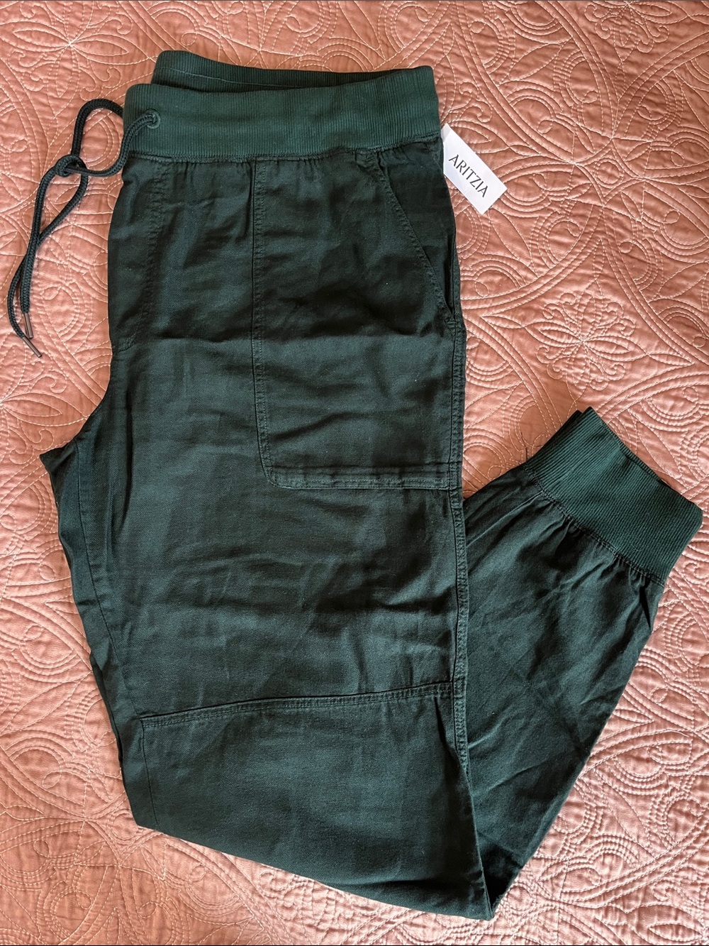 Aritzia Army Green Joggers NWT — Size L